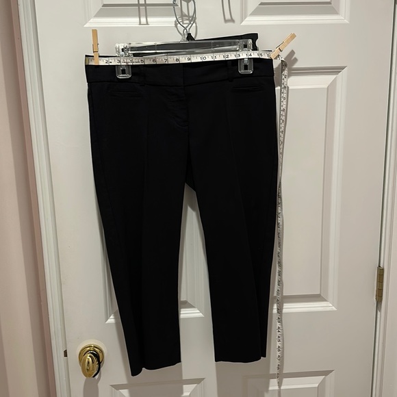 Express design studio capris in black, size 6. - Picture 1 of 6